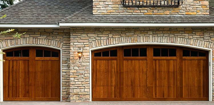 5 Ways You Can Customize Your Garage Door