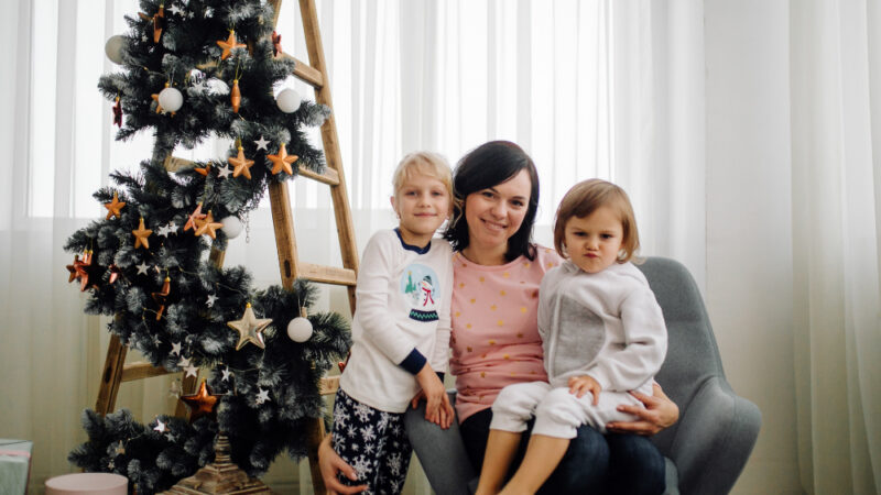 Top Ideas for a Perfect Christmas Room Decor