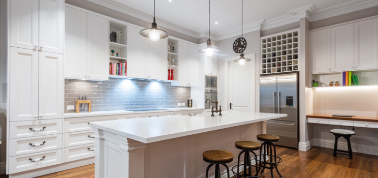 10 Interesting Ideas to Make Your Kitchen Appear More Spacious