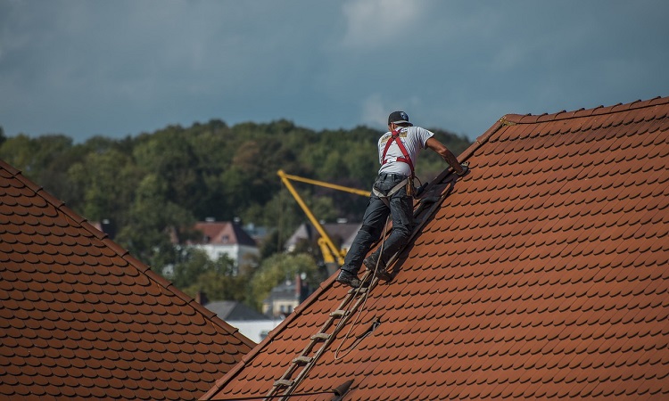 How to Replace Roof in Summer