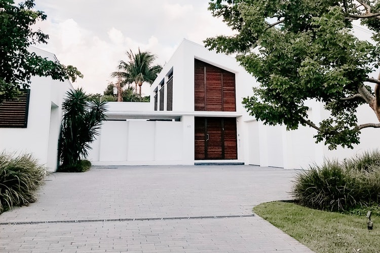 7 Compelling Reasons Why You Should Build a Concrete Driveway at Home