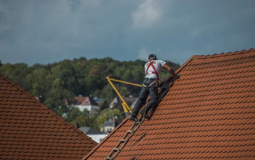 How to know whether you should repair, patch, or replace your roof?