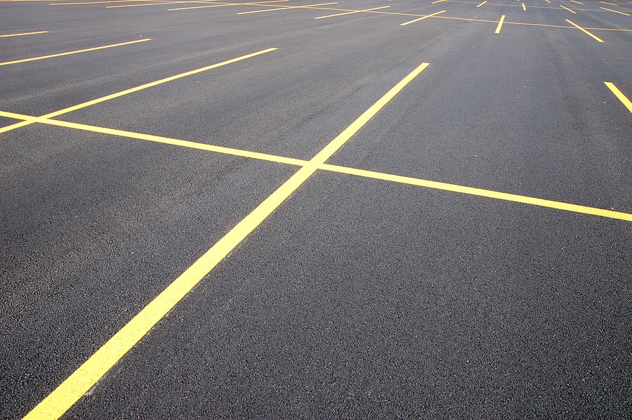 How Does Asphalt Sealcoating Protect Your Asphalt Pavement in Dallas, Tx?