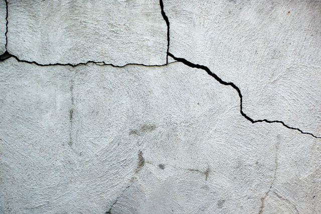 structural cracks
