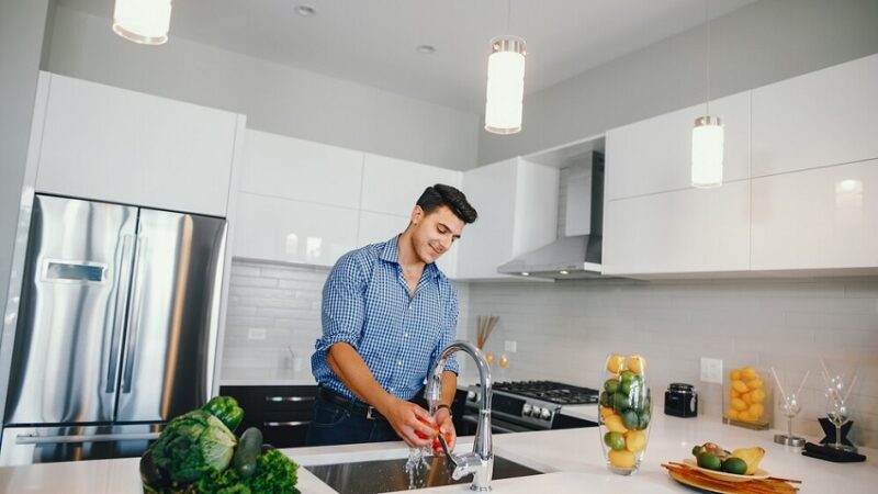 Choosing Moen Faucet for Kitchen