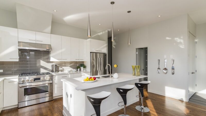 Valley Village Kitchen Remodeling for Rental Properties: Boosting ROI in Valley Village