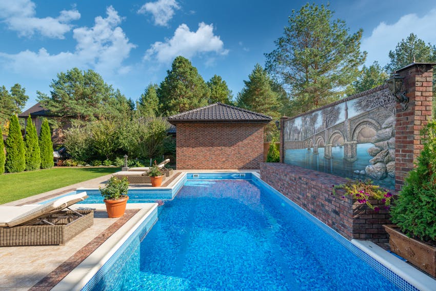 spear pool service